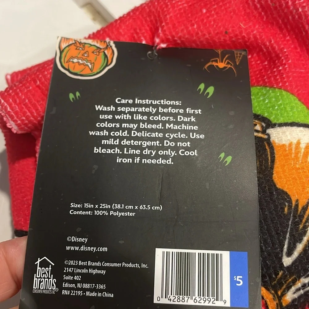 NEW Disney kitchen towels Halloween Evil Isn’t Born‎ It’s Made Set of 2